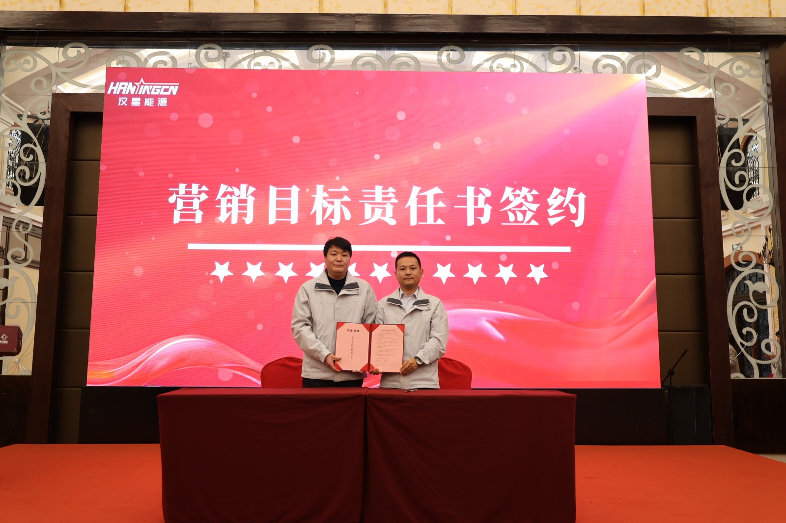 EX1A8231.JPG EX1A8231.JPG